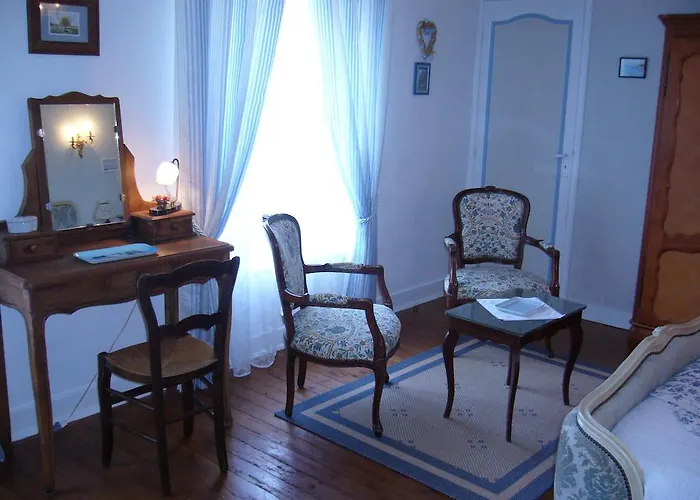 לינה וארוחת בוקר Ferme De Dauval 3*