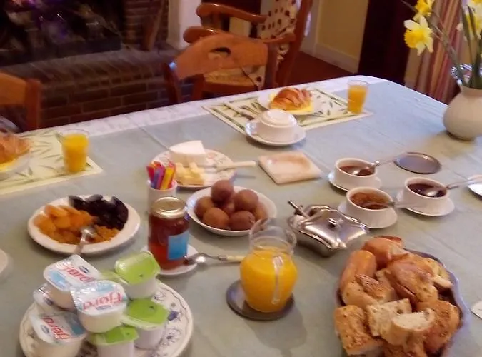 Ferme De Dauval לינה וארוחת בוקר 3*